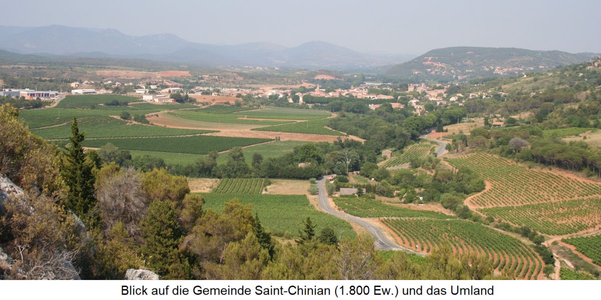 Blick auf die Gemeinde Saint-Chinian und das Umland